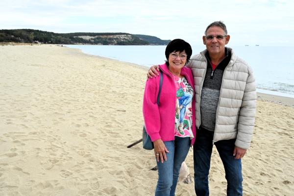 Bild 1 von 6: Marlene und Jürgen wohnen in der Nähe eines traumhaften Sandstrandes.
