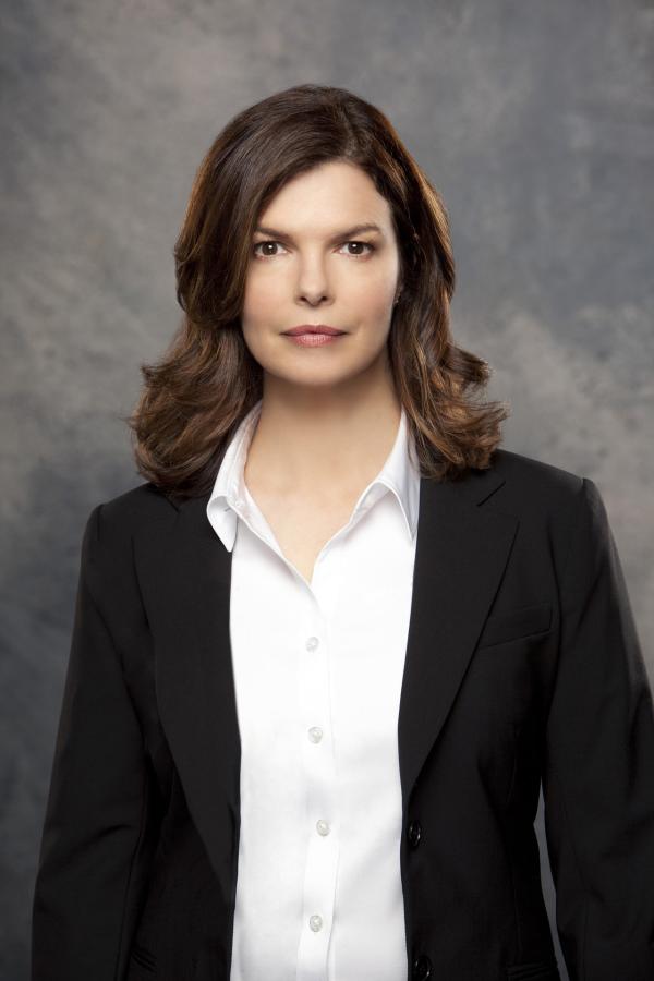 Bild 1 von 2: CRIMINAL MINDS - Jeanne Tripplehorn stars on \
