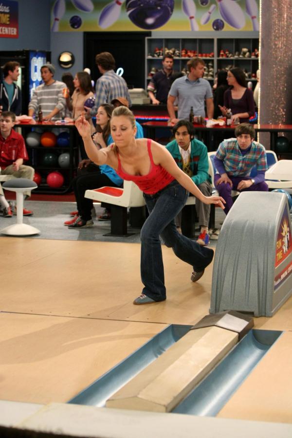 Bild 1 von 33: Leonard gesteht Penny (Kaley Cuoco), dass er sie liebt. Doch leider reagiert sie nicht so, wie er es sich erhofft hat ...