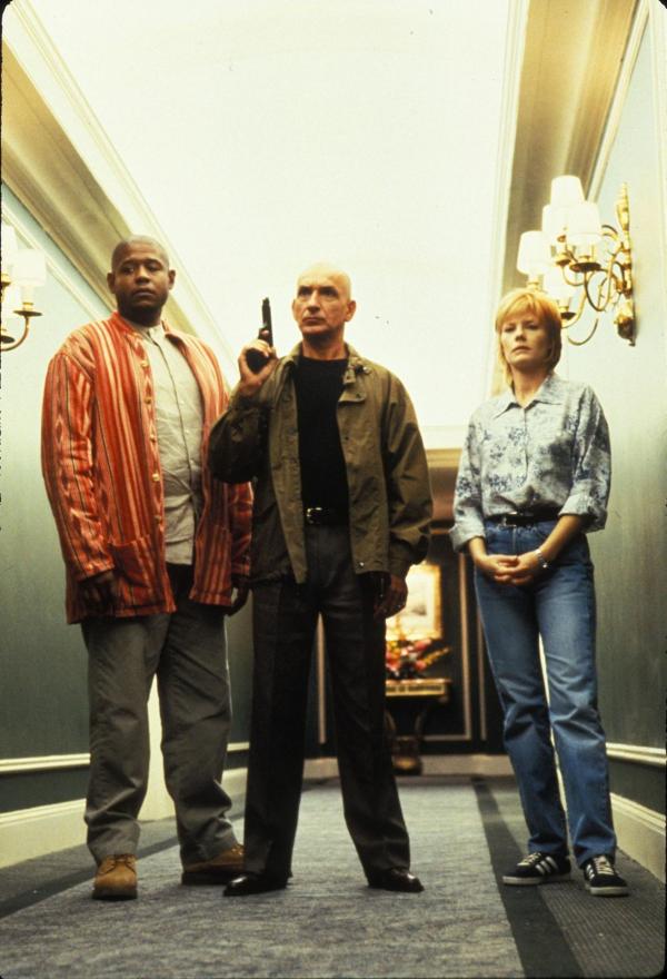 Bild 1 von 4: (v.l.n.r.) Dan Smithson (Forest Whitaker); Xavier Fitch (Ben Kingsley); Dr. Laura Baker (Marg Helgenberger)