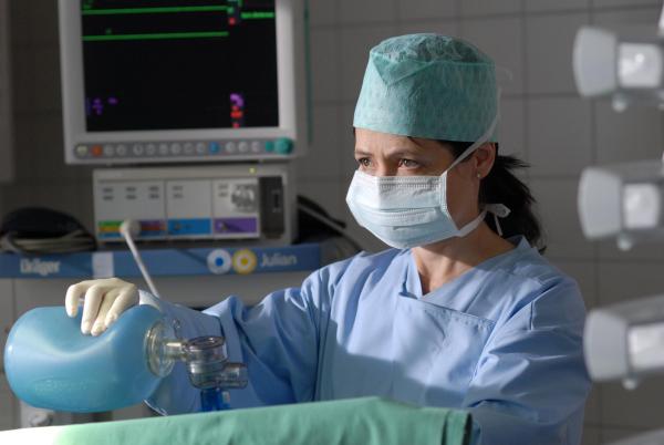 Bild 1 von 18: Im Bild: Anke Sevenich (Claudia Haas).