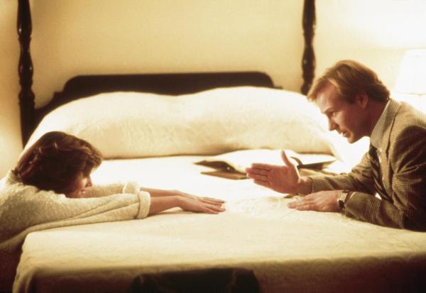 Bild 1 von 1: Bahnt sich zwischen Jane Craig (Holly Hunter, l.) und Tom Grunick (William Hurt, r.) etwas an?