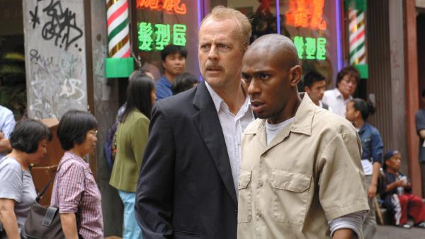 Bild 1 von 7: Detective Mosley (Bruce Willis) und Sträfling Eddie Bunker (Mos Def)