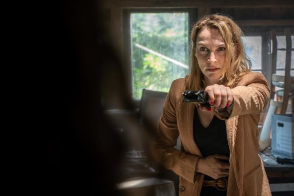 Bild 1 von 6: Candy (Jana Klinge) ist durch eine List an die Adresse des getöteten Drogendealers gekommen. Sie erhofft sich, dort an neue Drogen zu gelangen, die sie inzwischen dringend benötigt. Dabei ist sie zu allem bereit.