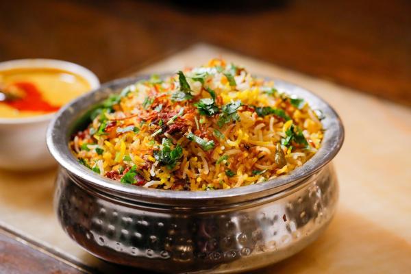 Bild 1 von 18: Im Bild: Hyderabads berühmtestes Gericht ist ein Reisgericht namens Biryani.