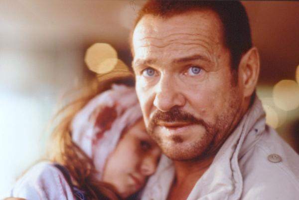 Bild 1 von 4: Horst Schimanski (Götz George)