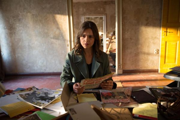 Bild 1 von 9: Cora Stein (Susan Hoecke)