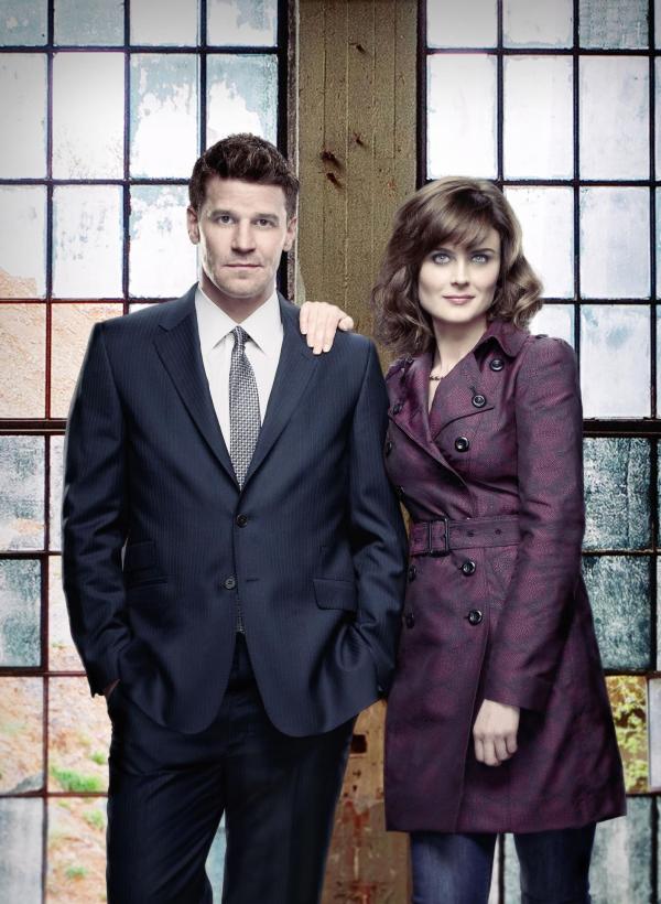 Bild 1 von 8: (8. Staffel) - Booth (David Boreanaz, l.); Dr. Brennan (Emily Deschanel, r.)