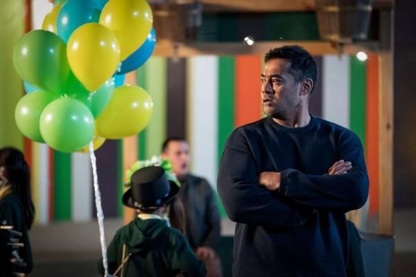 Bild 1 von 5: Jake (Robbie Magasiva)