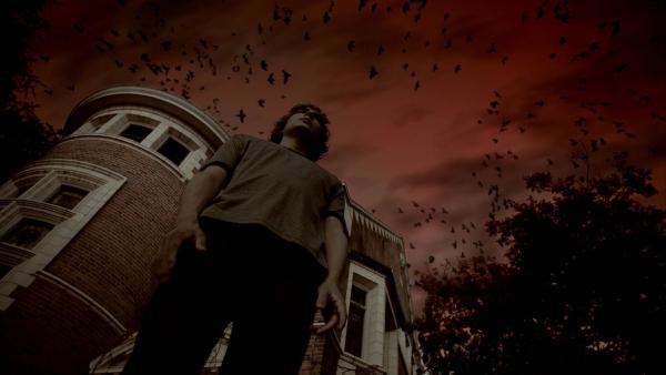 Bild 1 von 13: Michael Langdon (Cody Fern)