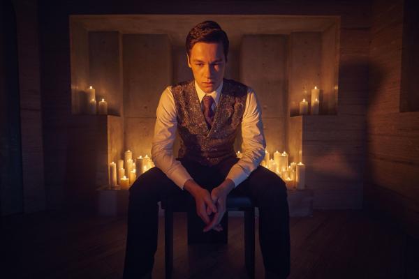 Bild 1 von 11: Timothy Campbell (Kyle Allen)