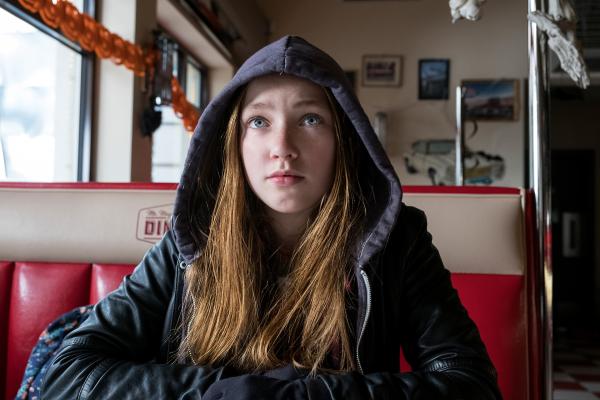 Bild 1 von 4: Sue (Ruby M. Lichtenberg) ist eine Einzelgängerin.