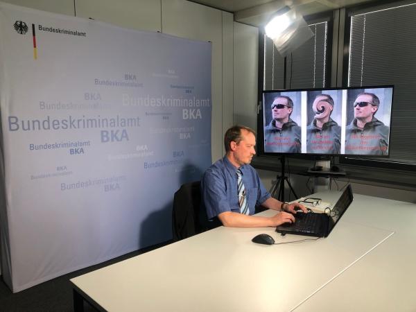 Bild 1 von 3: Das Bundeskriminalamt in Wiesbaden half Interpol endscheidend bei der Entschlüsselung verfremdeter Bilder im Internet.