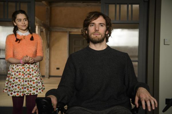 Bild 1 von 10: Lou Clark (Emilia Clarke, l.); Will Traynor (Sam Claflin, r.)