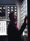 Hugh Laurie in: Dr. House