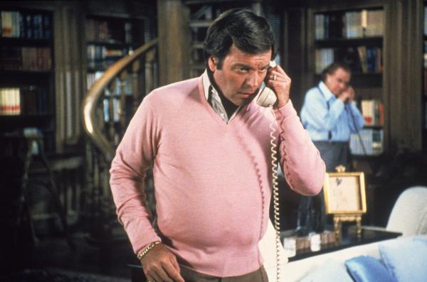 Bild 1 von 12: Jonathan Hart (Robert Wagner)
