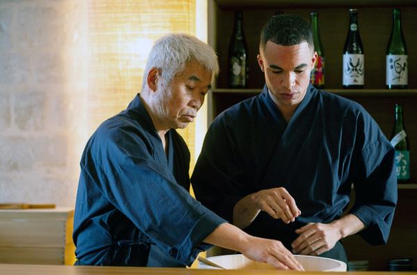 Bild 1 von 3: Fukuda San (Akihiro Nishida, li.) und Nelson (Théo Christine, re.)