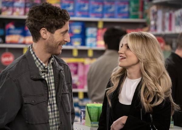 Bild 1 von 11: Drew Dunbar (Thomas Middleditch, l.); Gina Dabrowski (Annaleigh Ashford, r.)