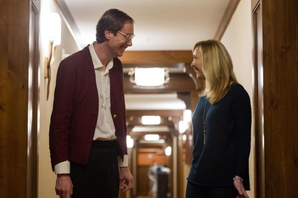 Bild 1 von 6: Walter (Stephen Merchant, l.); Bina (Lisa Kudrow, r.)