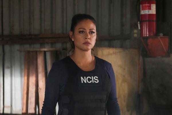 Bild 1 von 11: Jane Tennant (Vanessa Lachey)