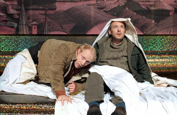 Bild 1 von 12: Im Bild: Simon Schwarz (Berti), Josef Hader (Brenner).