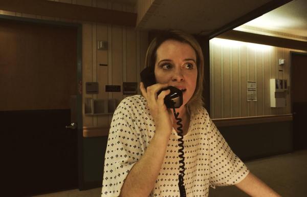 Bild 1 von 4: Sawyer Valentini (Claire Foy)