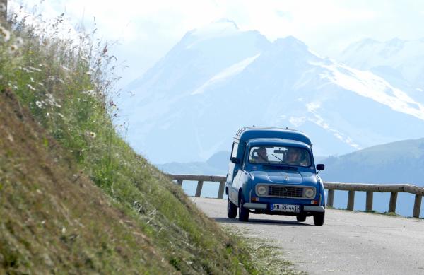 Bild 1 von 1: Mit dem R4 über die französichen Alpen - ein Abenteuer!