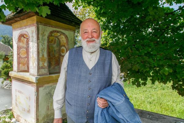 Bild 1 von 16: Im Bild: Sepp Forcher vor dem Bildstock Gundersheim.