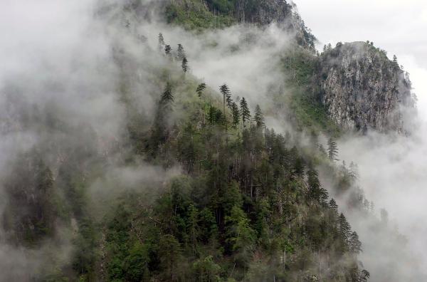 Bild 1 von 5: Die Albanischen Alpen sind Teil des Grünen Bandes Europas ? heute geschützt durch den Nationalpark Valbonatal.