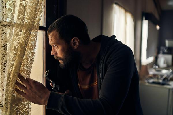 Bild 1 von 7: Elliot (Jamie Dornan)