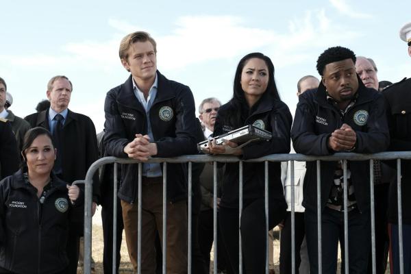 Bild 1 von 10: (v.l.n.r.) Matty Webber (Meredith Eaton); Angus MacGyver (Lucas Till); Riley Davis (Tristin Mays); Wilt Bozer (Justin Hires)