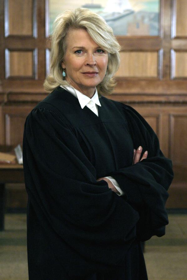 Bild 1 von 4: Candice Bergen as Judge Anderlee -- NBC Universal