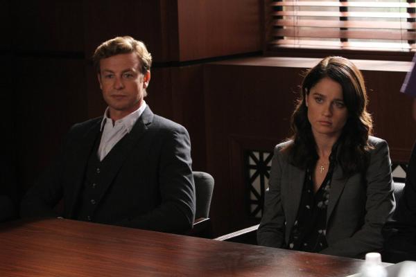 Bild 1 von 6: Ermitteln in einem neuen Fall: Patrick (Simon Baker, l.) und Teresa (Robin Tunney, r.) ...