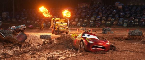 Bild 1 von 16: Lightning McQueen gibt erneut Vollgas und schaltet sogar noch einen Gang höher, doch das reicht diesmal nicht! Denn eine neue Generation von hochgetunten und aerodynamsich optimierten Rennwagen sorgt im Rennzirkus für mächtig Unruhe. Vor allem einer der neuen Konkurrenten, der unschlagbare Jackson Storm, setzt Lightning gewaltig zu. Ob er in Zukunft noch ganz vorne mitmitschen kann, ist fraglich. Aufgeben war für Lightning nie eine Option, aber steht nun möglicherweise doch sein letztes Rennen an?