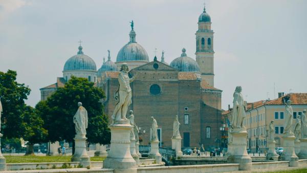 Bild 1 von 27: Im Bild: Prato della Valle Padua.