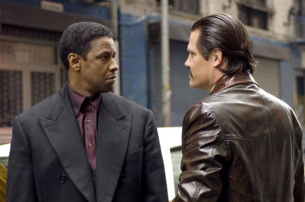 Bild 1 von 17: New York in den frühen 70er Jahren: Der Afroamerikaner Frank Lucas (Denzel Washington, l.) legt sich mit der Mafia (Josh Brolin, r.) an, um sich ganz an die Spitze der Unterwelt zu arbeiten ...
