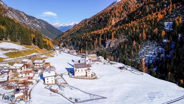 Bild 1 von 16: Im Bild: Der kleine Ort Trafoj.