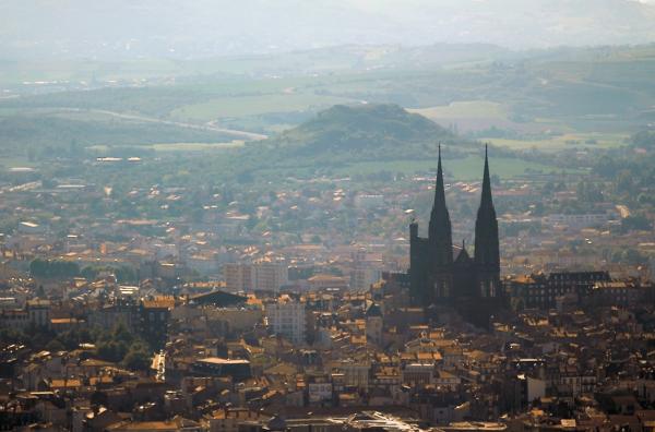 Bild 1 von 3: Die schlafenden Vulkane haben den Menschen ein wertvolles Erbe hinterlassen, das als \