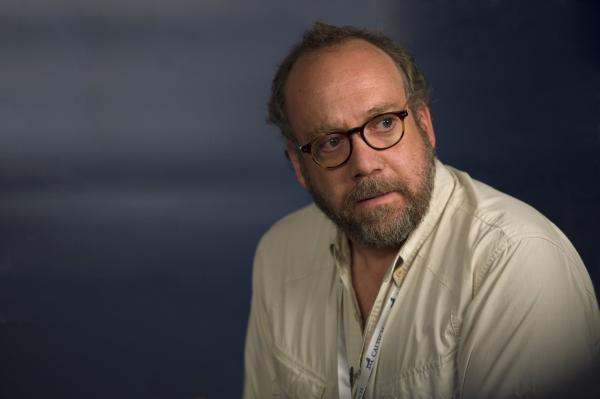 Bild 1 von 14: Macht eine grausame Entdeckung, die ganz Kalifornien in ein Katastrophengebiet verwandeln könnte: Dr. Lawrence Hayes (Paul Giamatti) ...