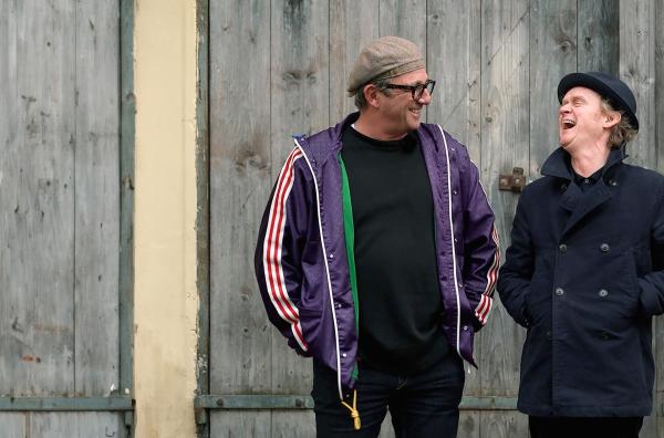 Bild 1 von 1: Schauspieler Hans Sigl (li.) und SWR Moderator Pierre M. Krause