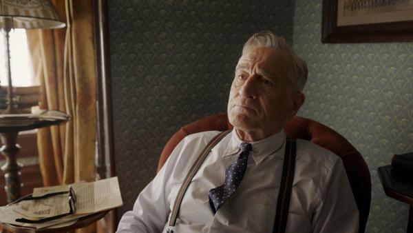 Bild 1 von 4: General Gil Dillenbeck (Robert De Niro)