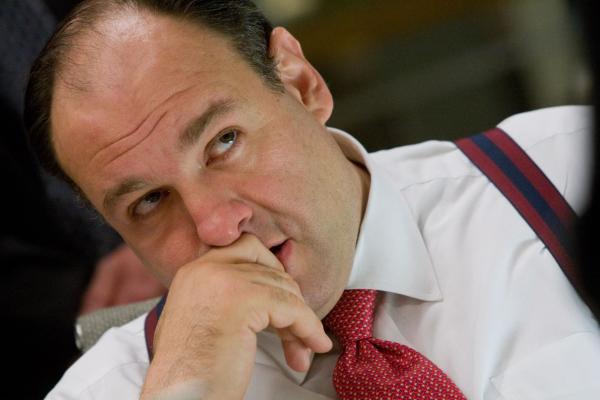 Bild 1 von 19: Der Bürgermeister von New York (James Gandolfini) unterschätzt zunächst die rohe Gewalt, die von dem U-Bahn-Entführer ausgeht. Mit weitreichenden Folgen ...