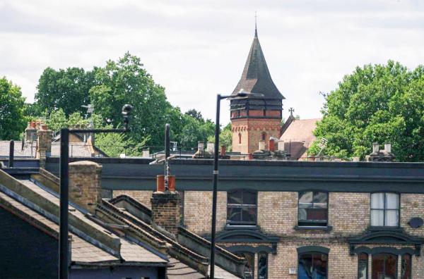 Bild 1 von 2: In Clapham Common, einer ausgedehnten Grünfläche im Süden Londons, trieb einst einer der ersten Bösewichte der Neuzeit sein Unwesen.