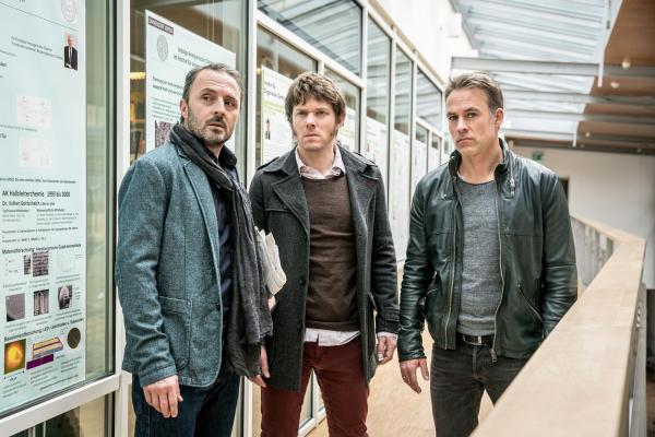 Bild 1 von 5: (v.l.n.r.) Michael Bamberg (Robert Schupp); Tom Kowalski (Steffen Schroeder); Jan Maybach (Marco Girnth)