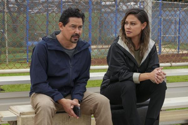 Bild 1 von 15: Daniel Tennant (Anthony Ruivivar, l.); Jane Tennant (Vanessa Lachey, r.)