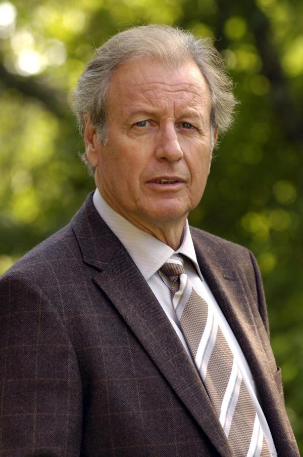 Bild 1 von 3: Im Bild: Gerhart Lippert (Erik Lovand).