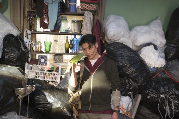 Bild 1 von 10: Brian Tee as Dr. Ethan Choi -- (Photo by: Elizabeth Sisson/NBC)