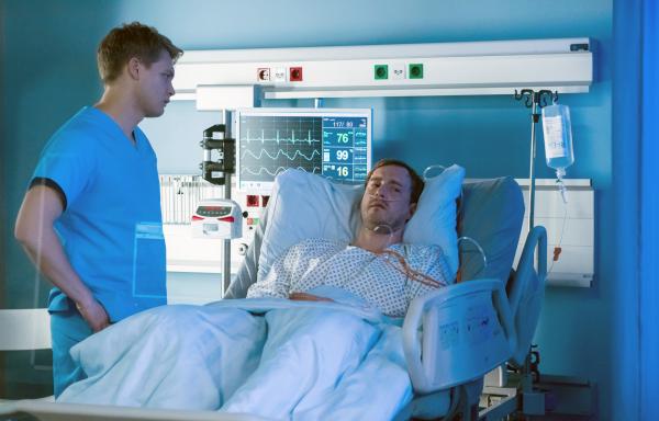 In aller Freundschaft - Die jungen Ärzte - Gratwanderung - Serie /  Krankenhausserie