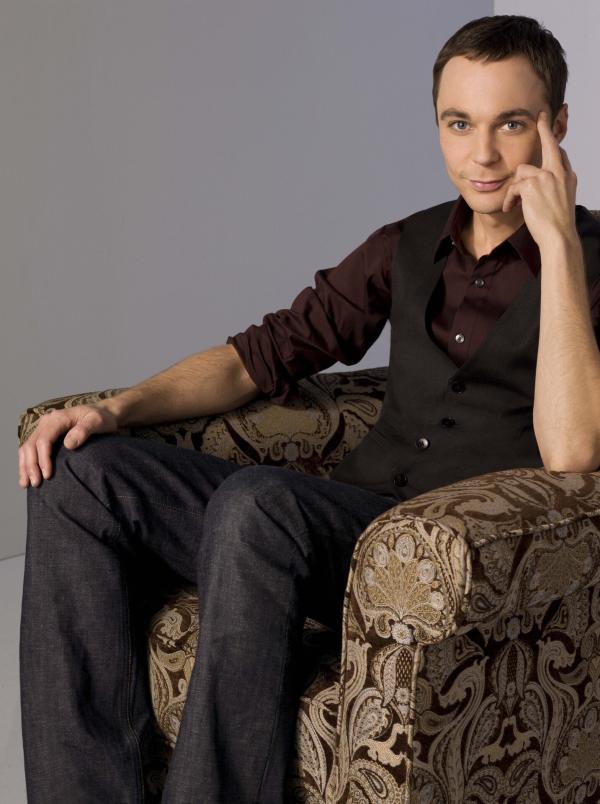 Bild 1 von 21: (3. Staffel) - Führt ein ziemlich schräges Leben: Sheldon (Jim Parsons) ...
