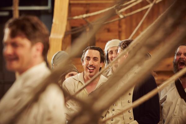 Bild 1 von 12: Alexander Schubert als Crewmitglied der Bounty.